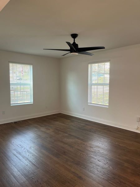 For Sale - Adorable Craftsman Cottage 2bd/2bath, Lincoln Park neighborhood property image