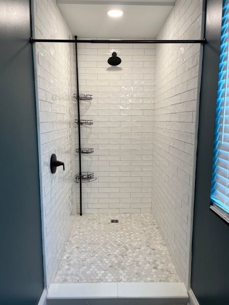 For Sale - Adorable Craftsman Cottage 2bd/2bath, Lincoln Park neighborhood property image