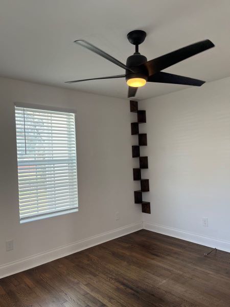 For Sale - Adorable Craftsman Cottage 2bd/2bath, Lincoln Park neighborhood property image