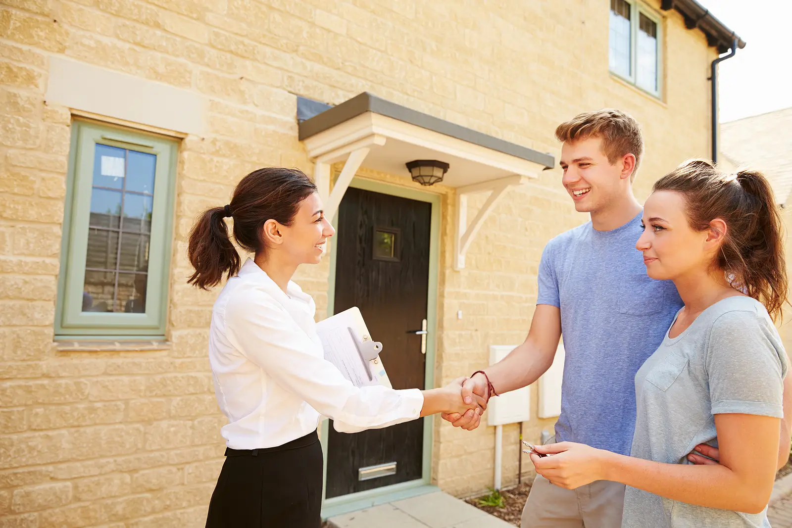 Avoiding Tenant Disputes: How Knoxville Landlords Can Stay Ahead